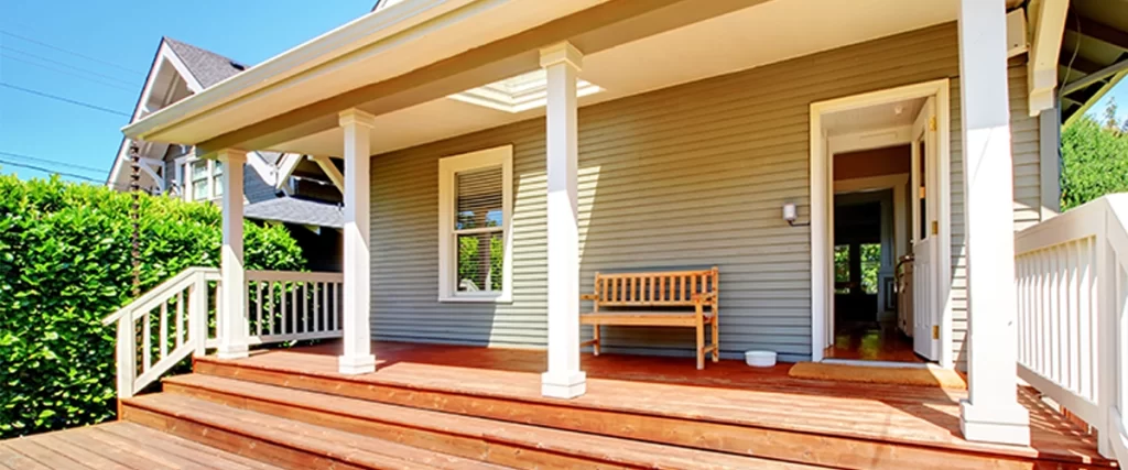 How to Plan a Custom Deck During a Home Renovation
